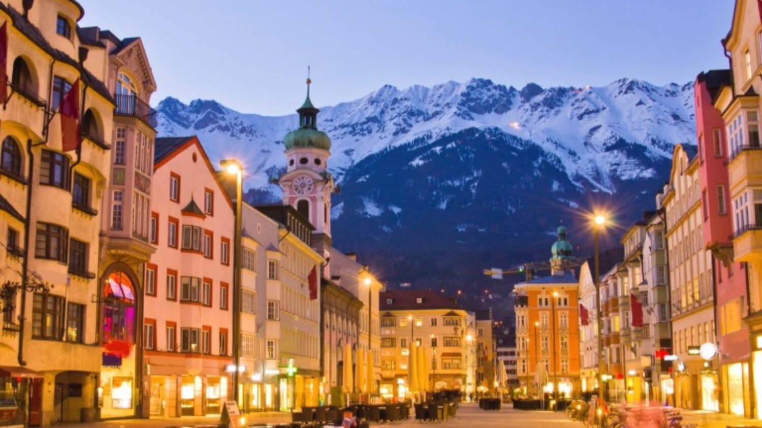 Innsbruck in Tirol - Urlaub in den Bergen im Chalet in Österreich - ChaletZeit