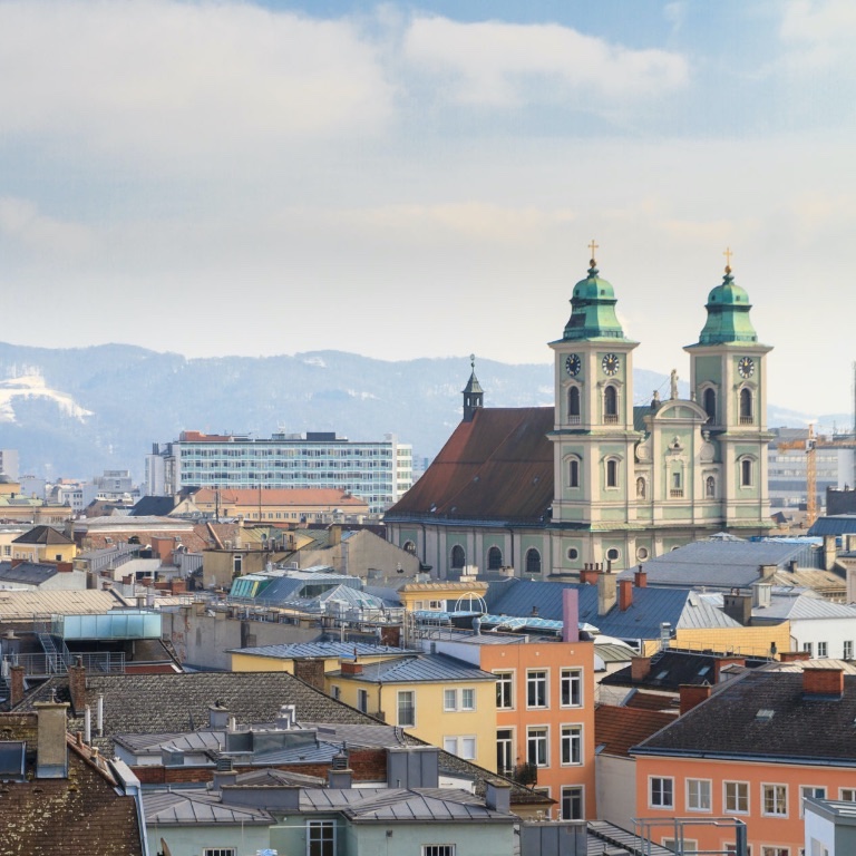 Linz Stadt in Oberösterreich - Urlaub im Chalet an der Donau - ChaletZeit