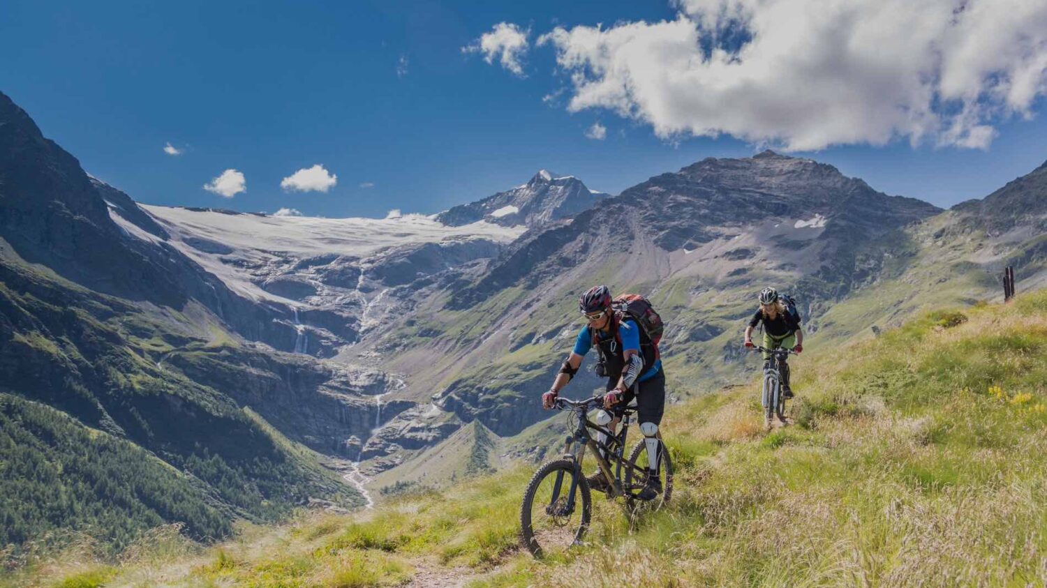 Mountainbiken in den Bergen - Österreich im Sommer - ChaletZeit