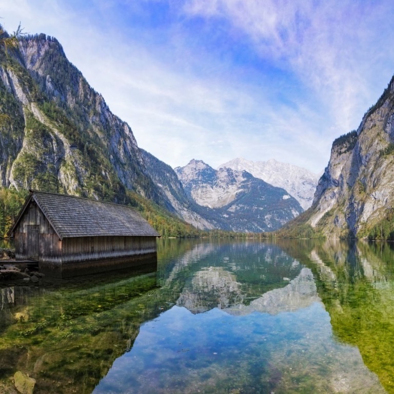 Urlaub in Österreich in den Bergen - Angeln im Bergsee - ChaletZeit